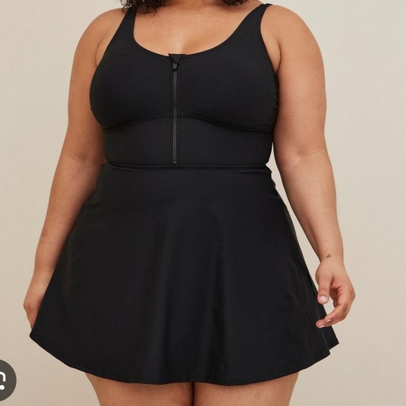 Torrid NWT size large black corset shape Bathing Suit swim dress - Picture 1 of 12